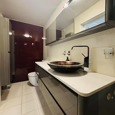 Spacious Near Nature And Slopes * גיילו